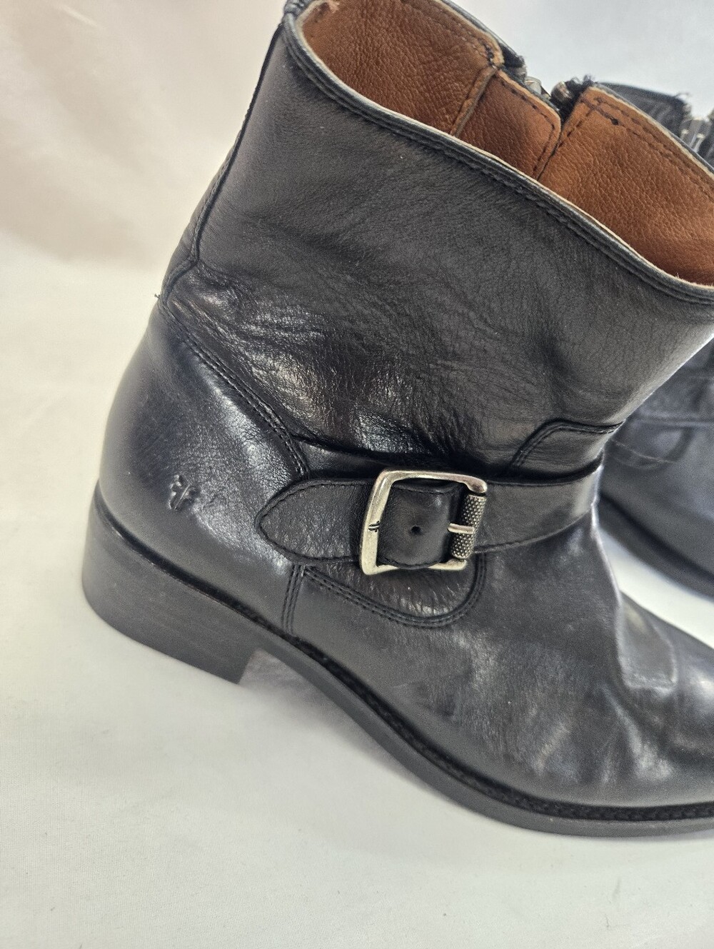 FRYE Women's 7 Hannah Engineer Leather Ankle Boots Black - Picture 4 of 9